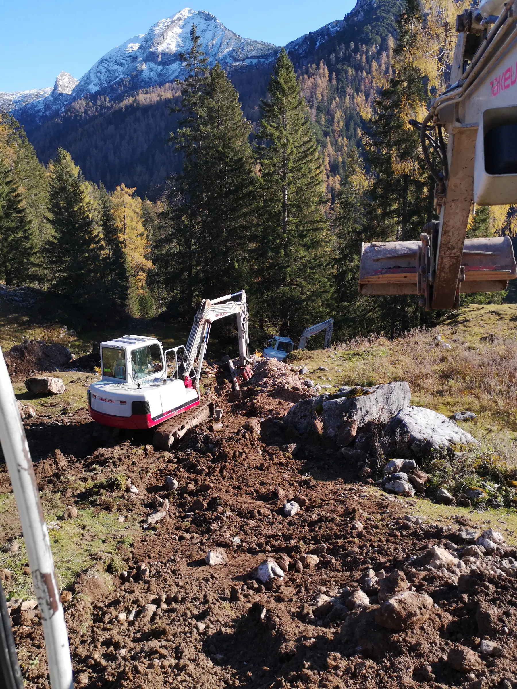 <div class="fw-semibold mb-1">Baustellenbilder 2019</div>