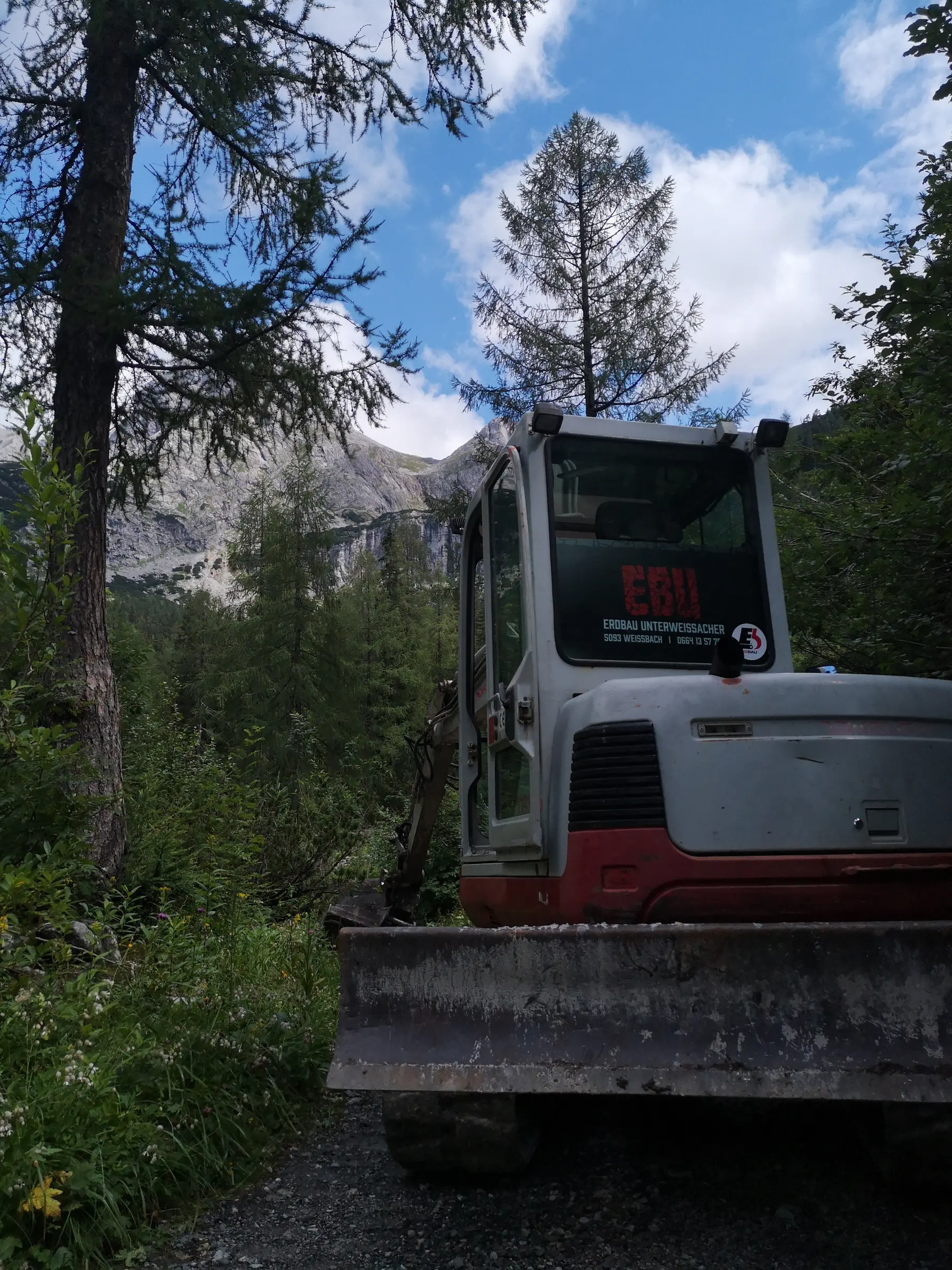 <div class="fw-semibold mb-1">Baustellenbilder 2019</div>