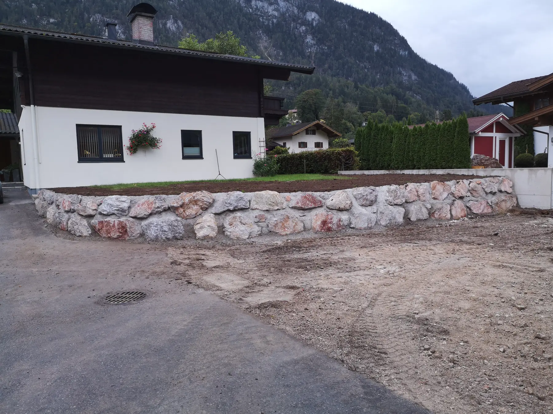 <div class="fw-semibold mb-1">Baustellenbilder 2019</div>