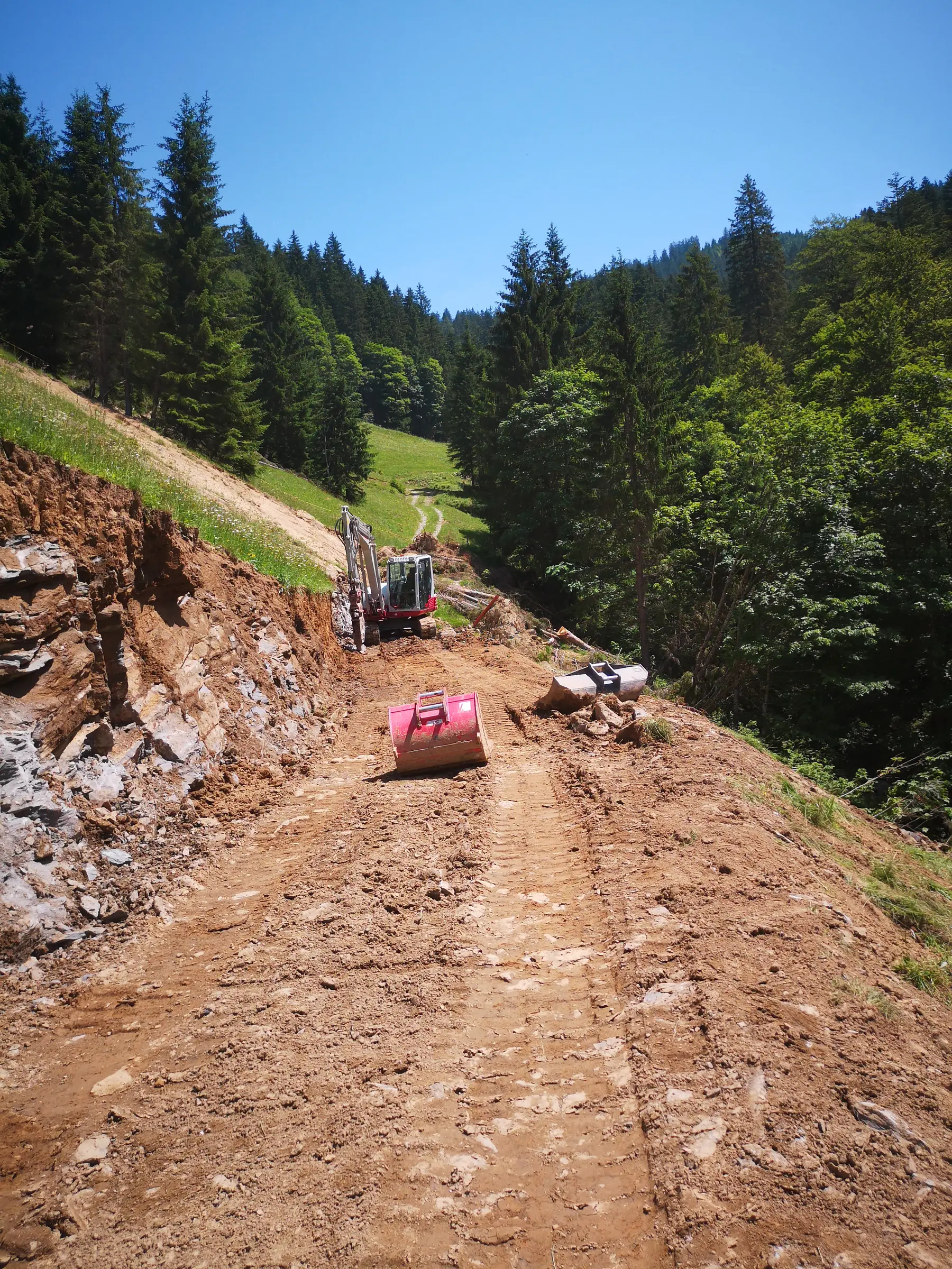 <div class="fw-semibold mb-1">Baustellenbilder 2019</div>