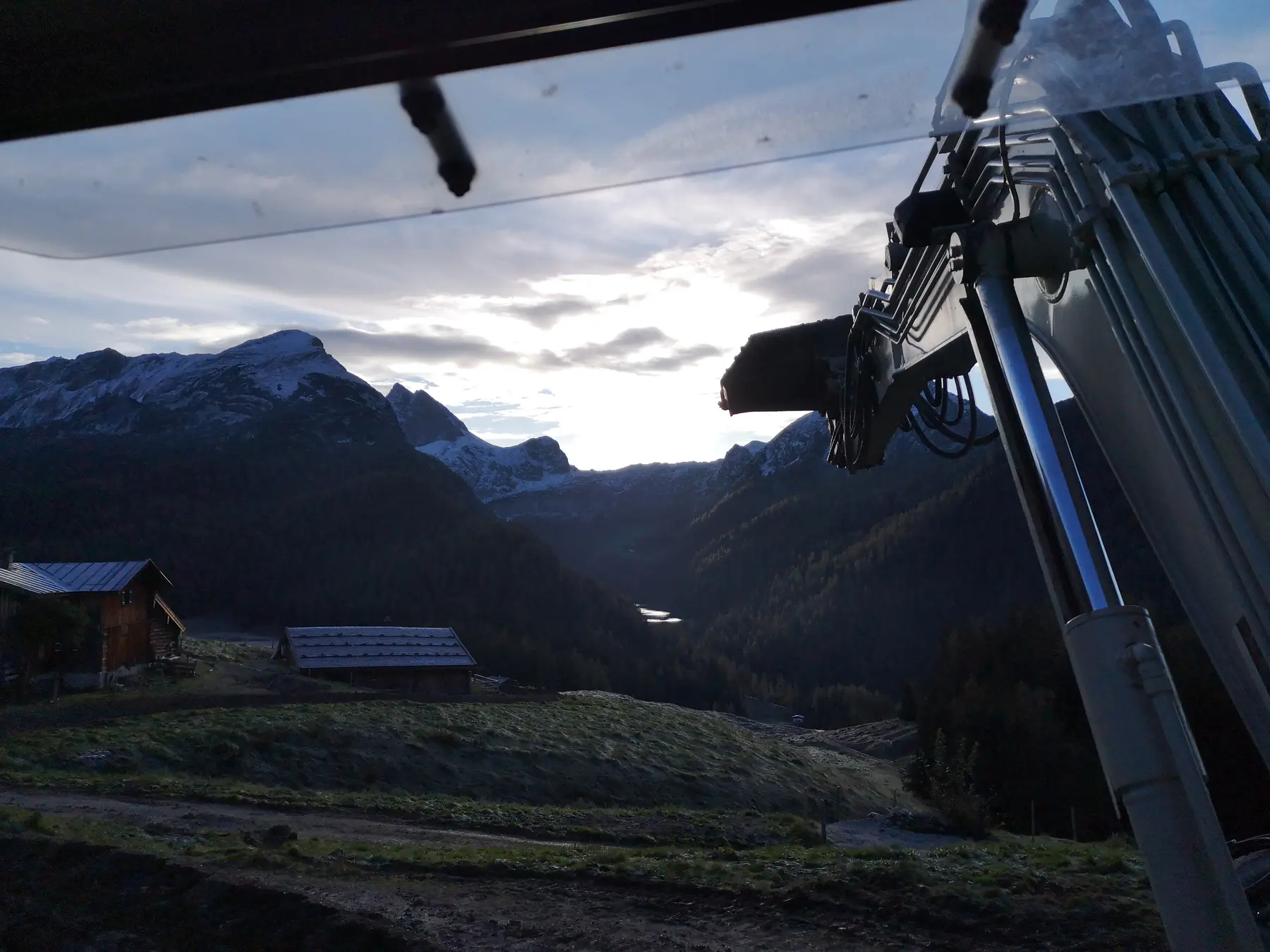 <div class="fw-semibold mb-1">Baustellenbilder 2019</div>