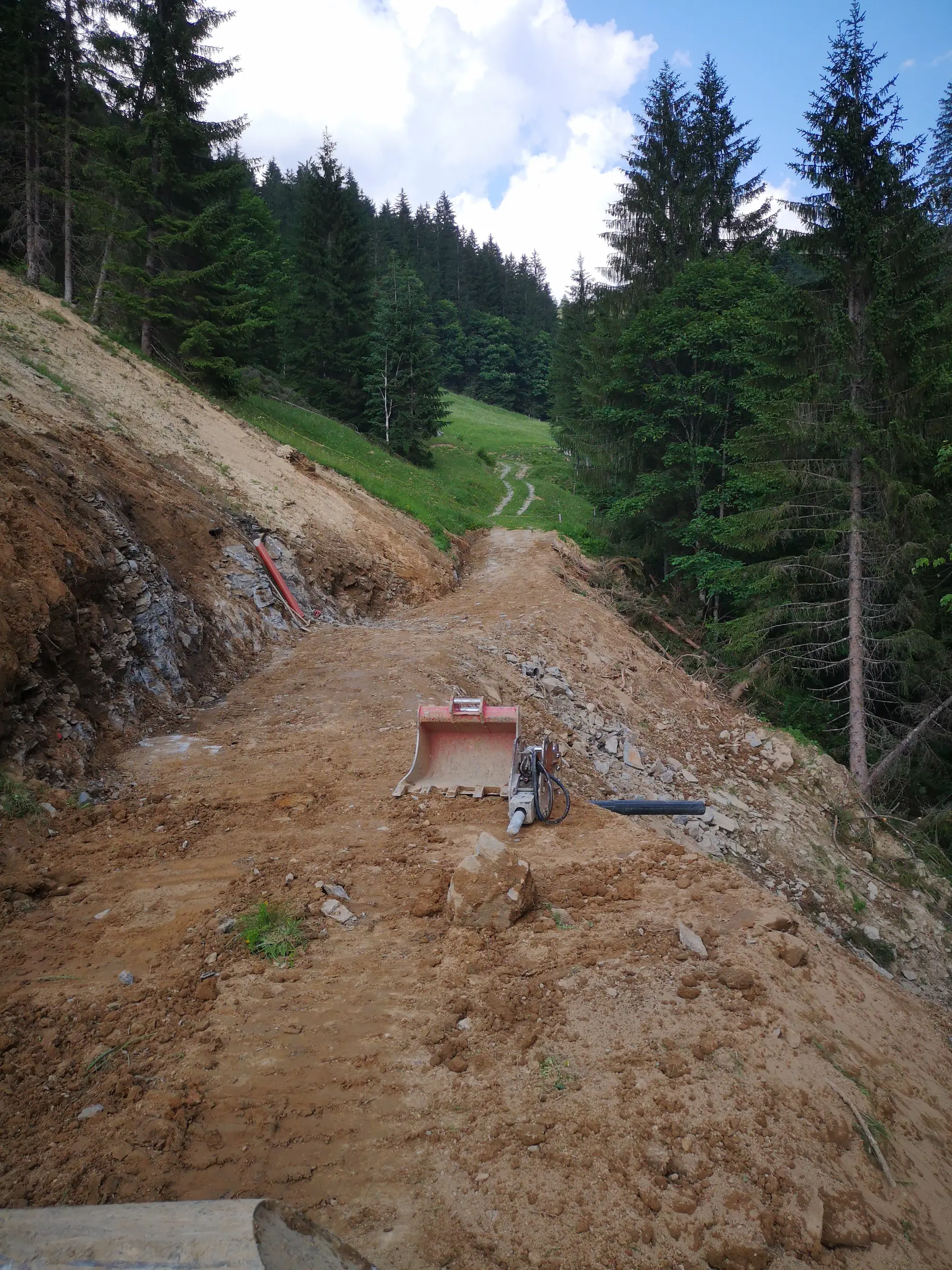 <div class="fw-semibold mb-1">Baustellenbilder 2019</div>