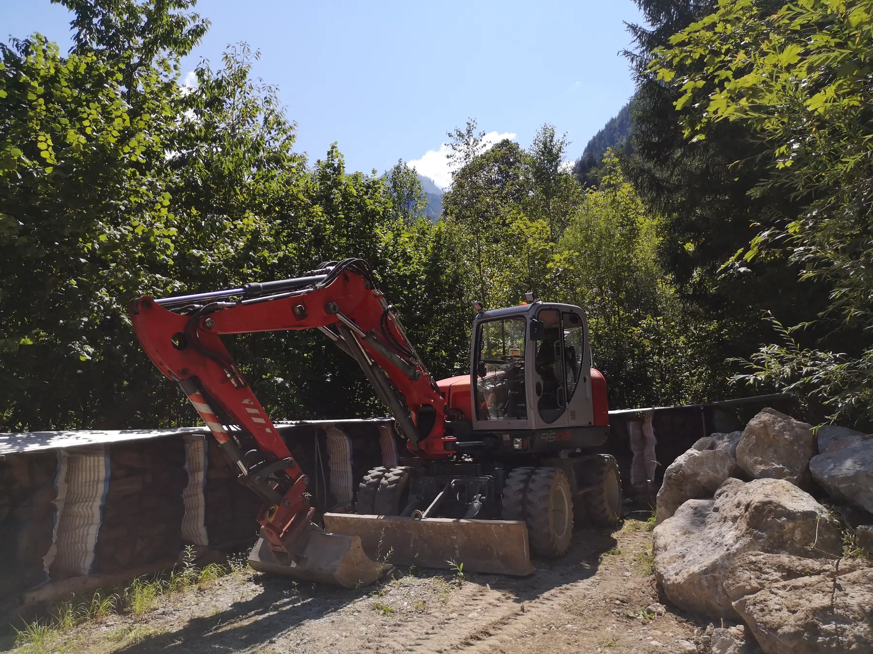 <div class="fw-semibold mb-1">Baustellenbilder 2020</div>