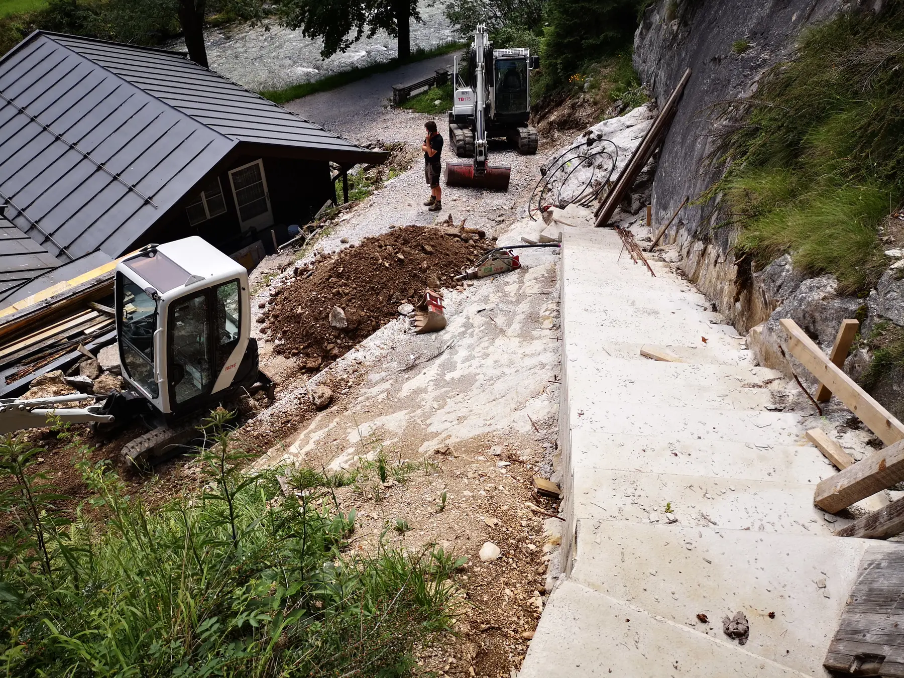 <div class="fw-semibold mb-1">Baustellenbilder 2020</div>