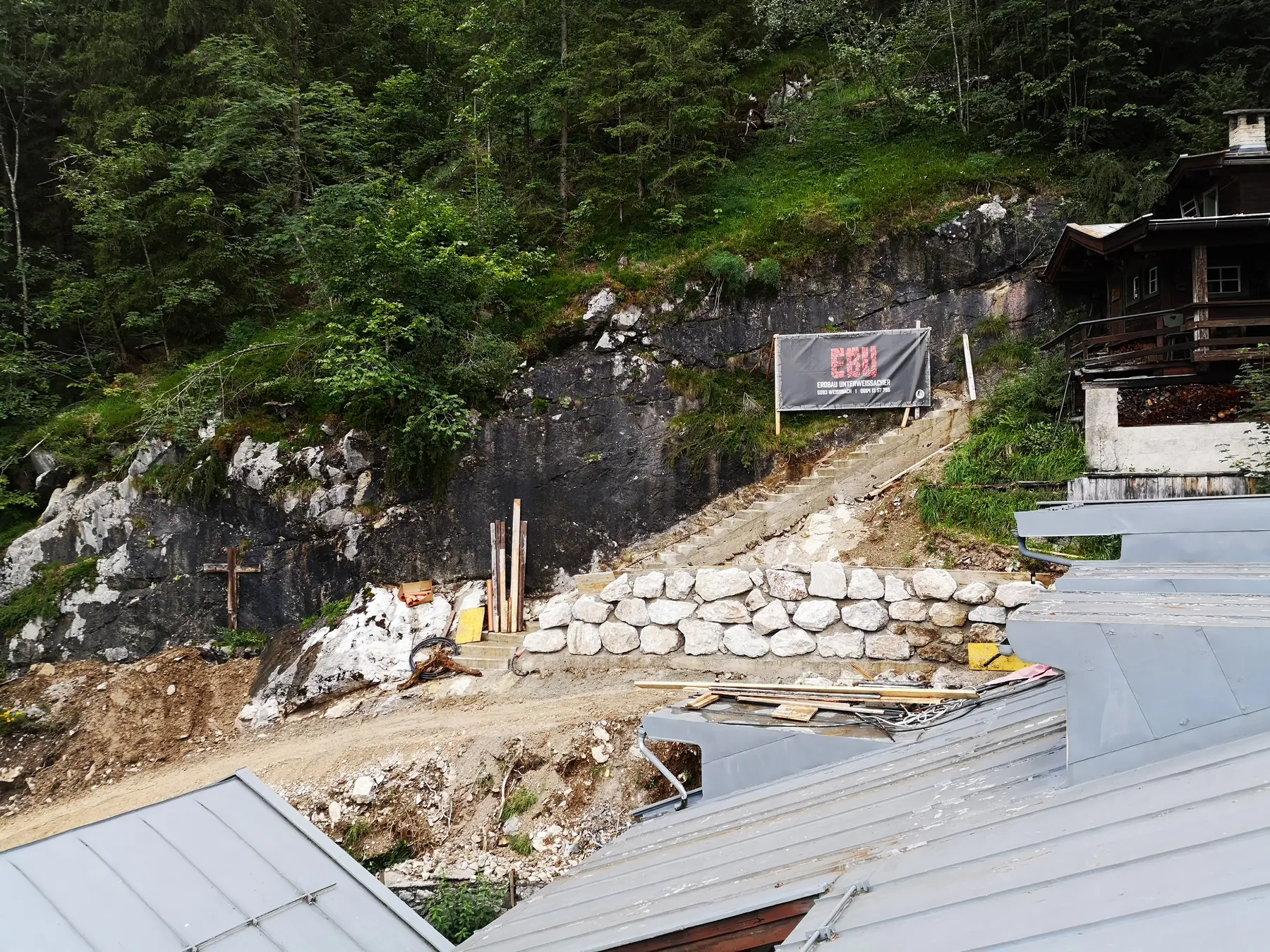 <div class="fw-semibold mb-1">Baustellenbilder 2020</div>