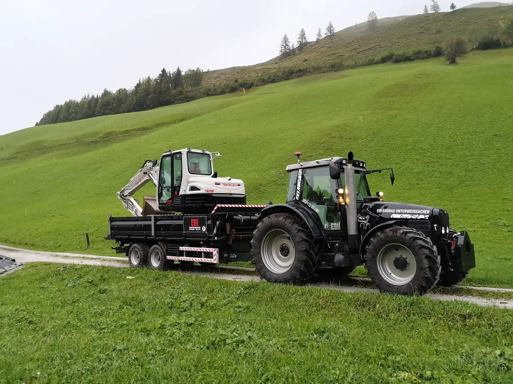 <div class="fw-semibold mb-1">Baustellenbilder 2020</div>