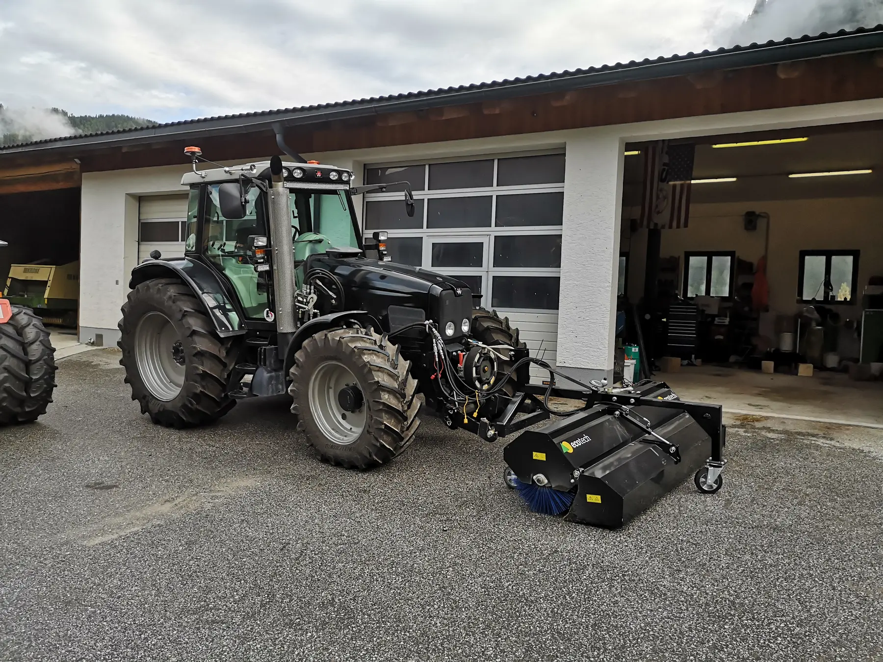 <div class="fw-semibold mb-1">Baustellenbilder 2020</div>