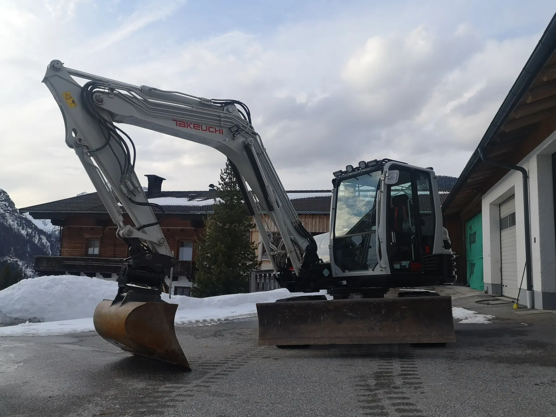 <div class="fw-semibold mb-1">Baustellenbilder 2020</div>