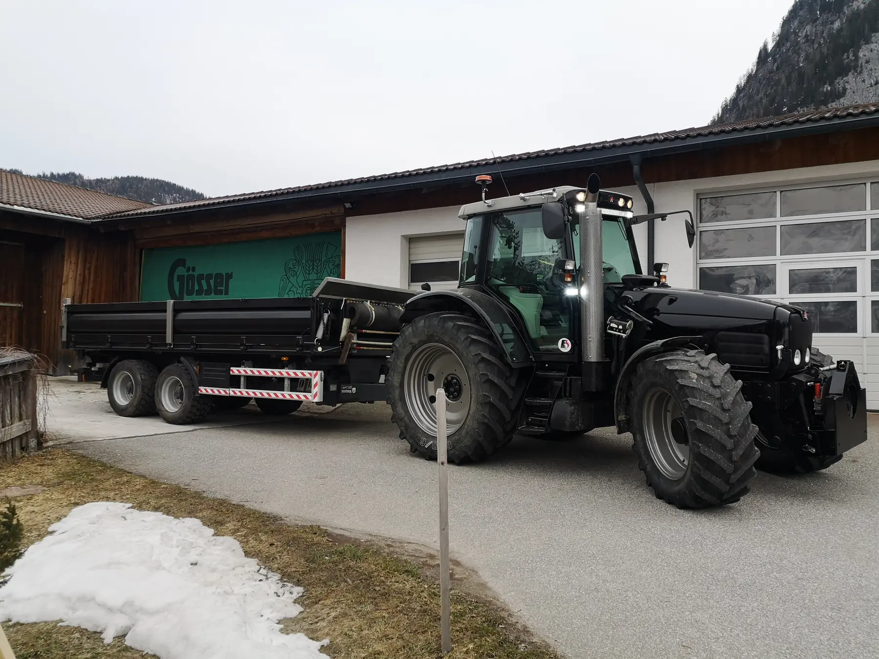 <div class="fw-semibold mb-1">Baustellenbilder 2020</div>