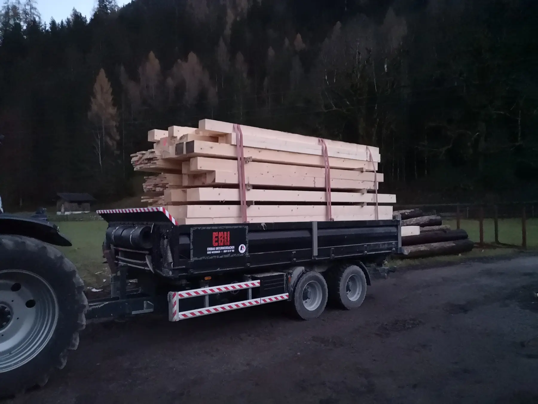 <div class="fw-semibold mb-1">Baustellenbilder 2021</div>