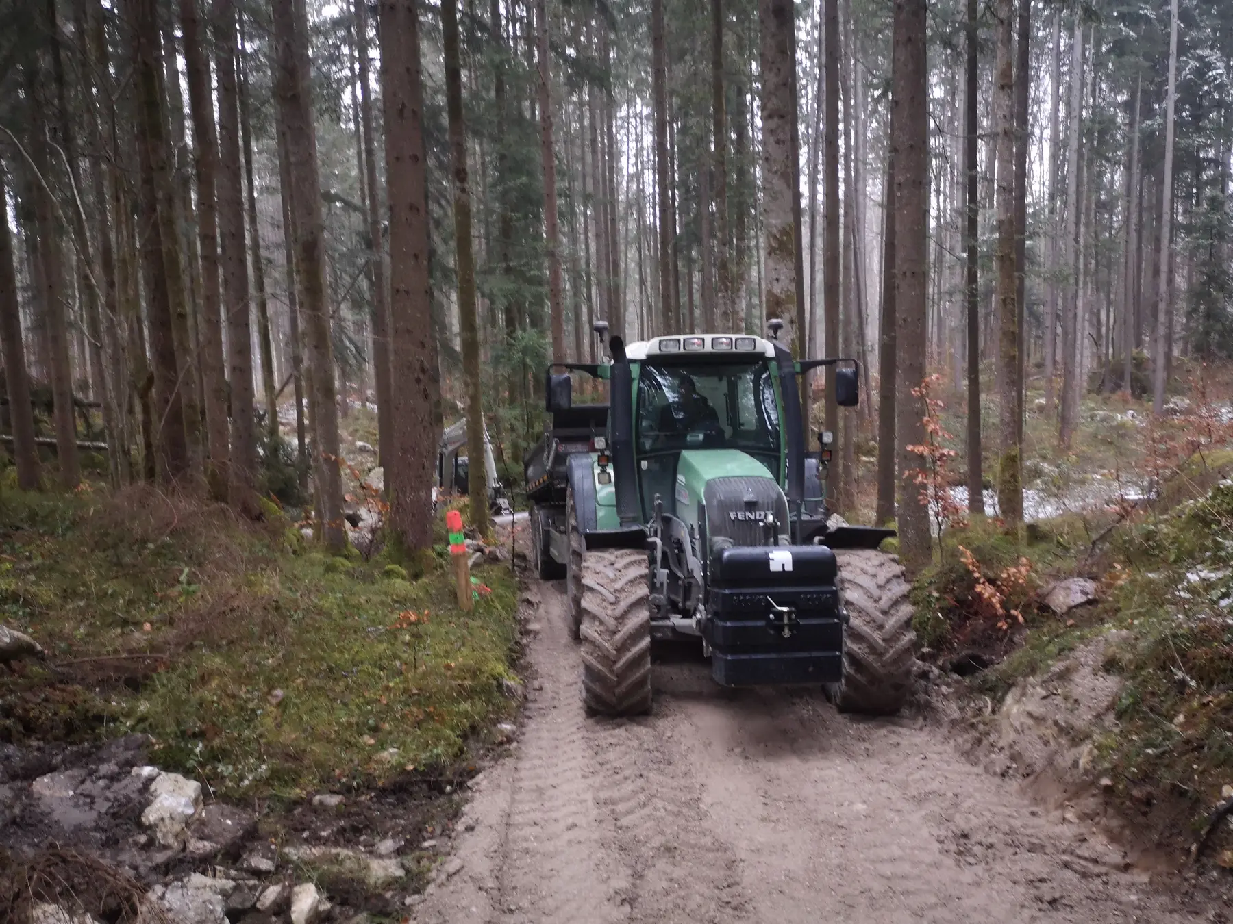 <div class="fw-semibold mb-1">Baustellenbilder 2021</div>