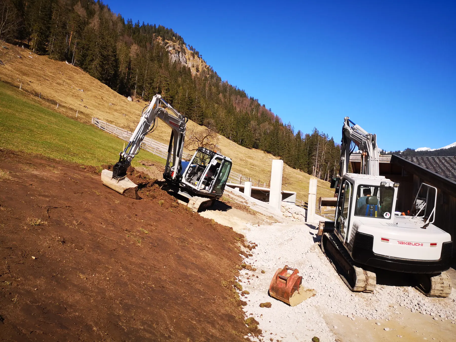 <div class="fw-semibold mb-1">Baustellenbilder 2021</div>