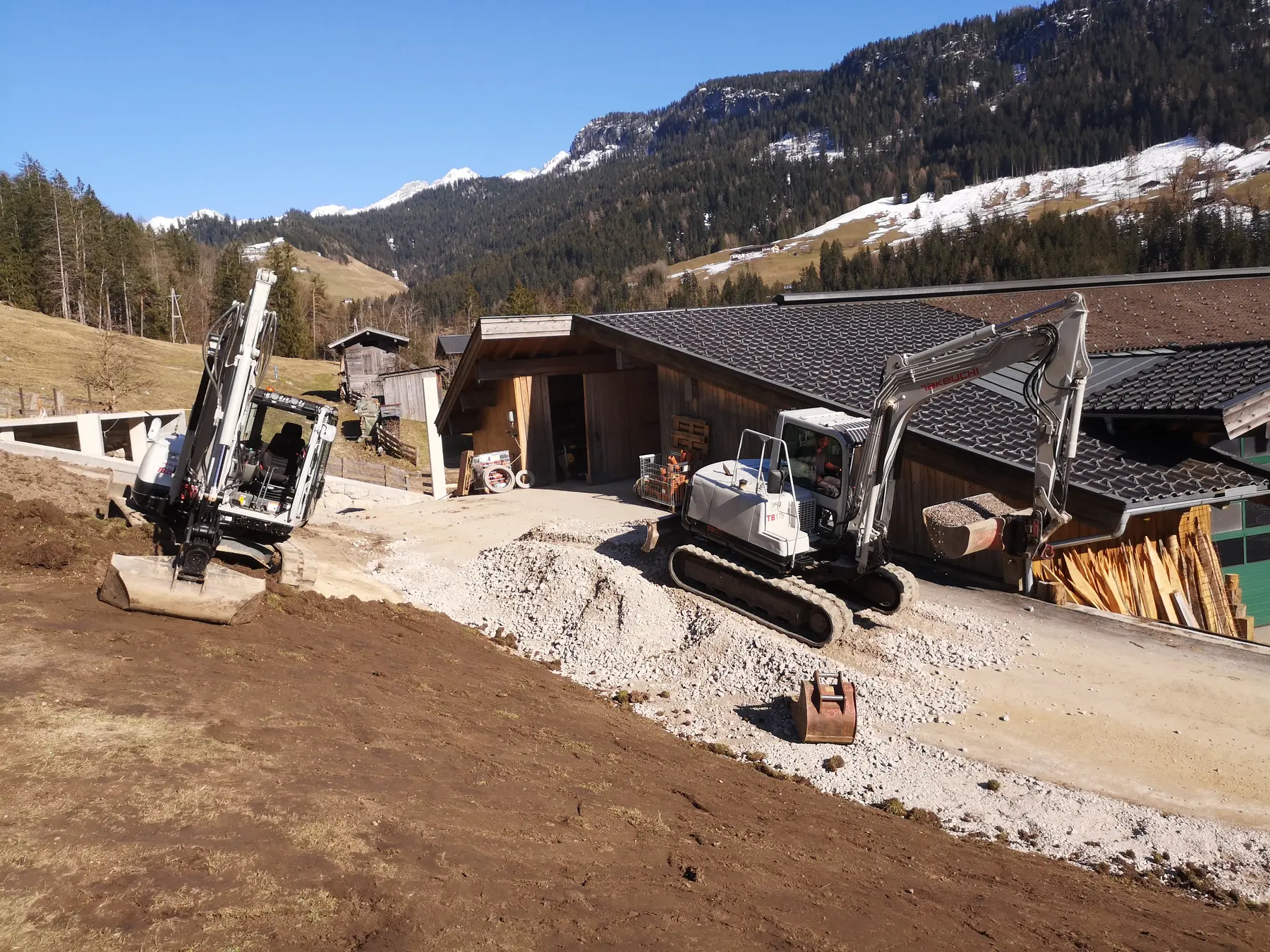 <div class="fw-semibold mb-1">Baustellenbilder 2021</div>