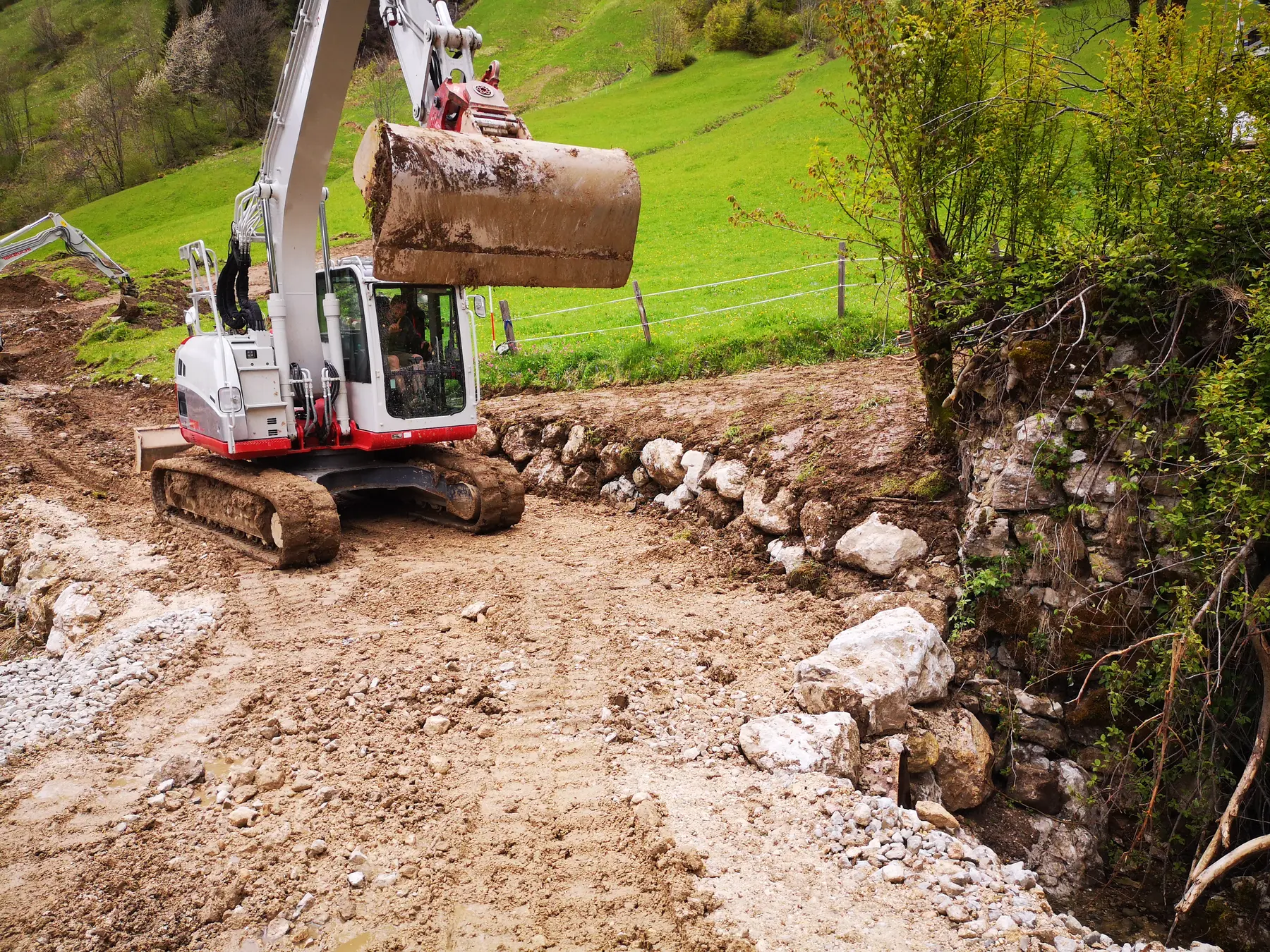 <div class="fw-semibold mb-1">Baustellenbilder 2021</div>