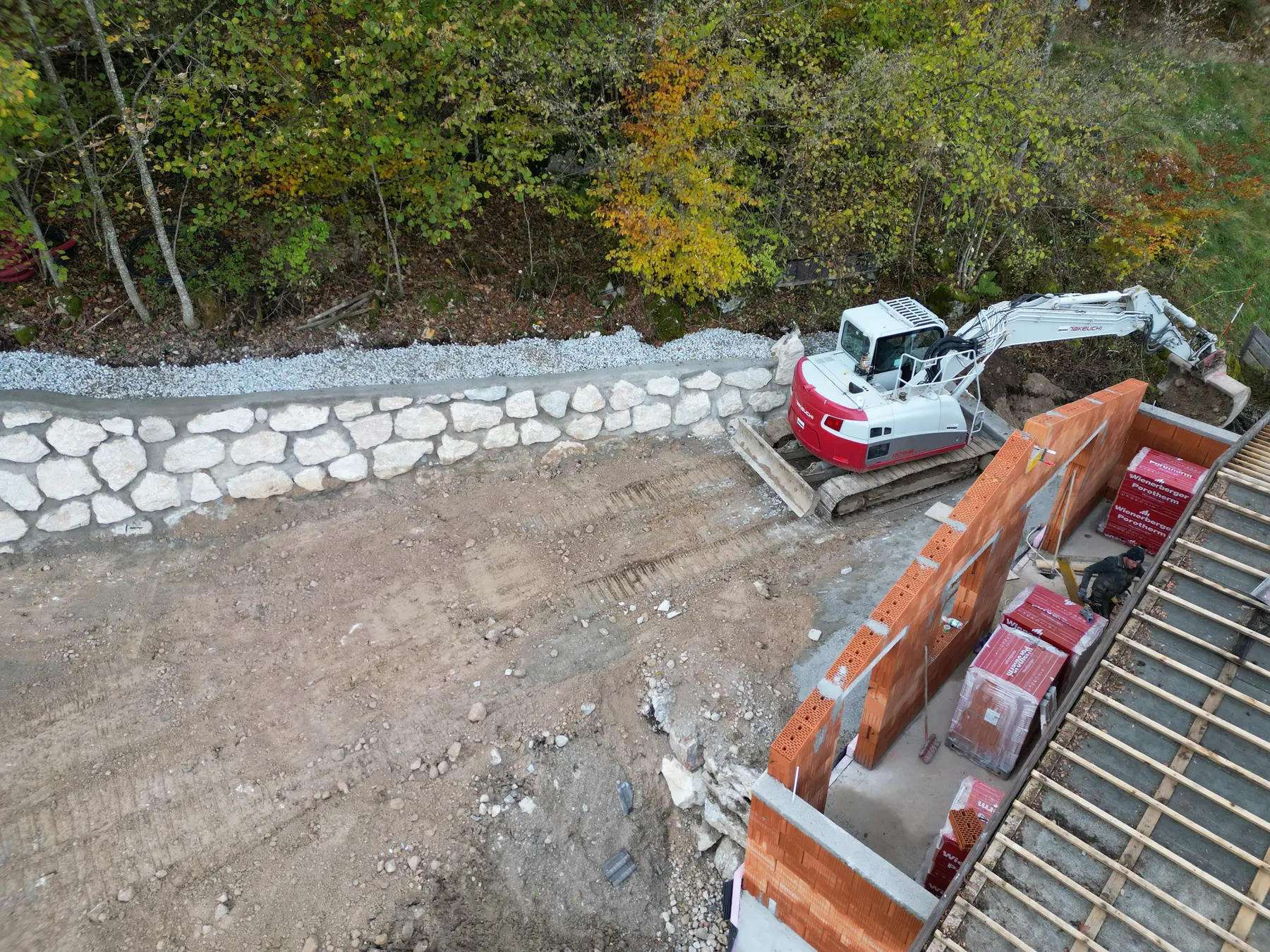 <div class="fw-semibold mb-1">Baustellenbilder 2023 - 2024</div>