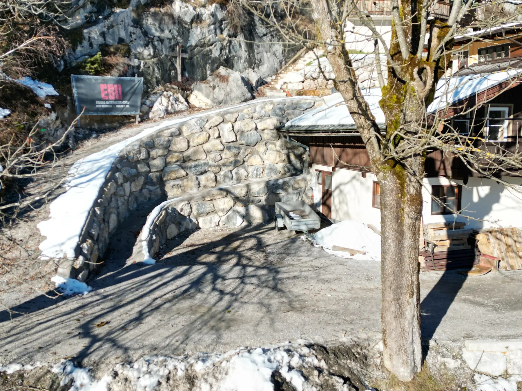 <div class="fw-semibold mb-1">Baustellenbilder 2023 - 2024</div>