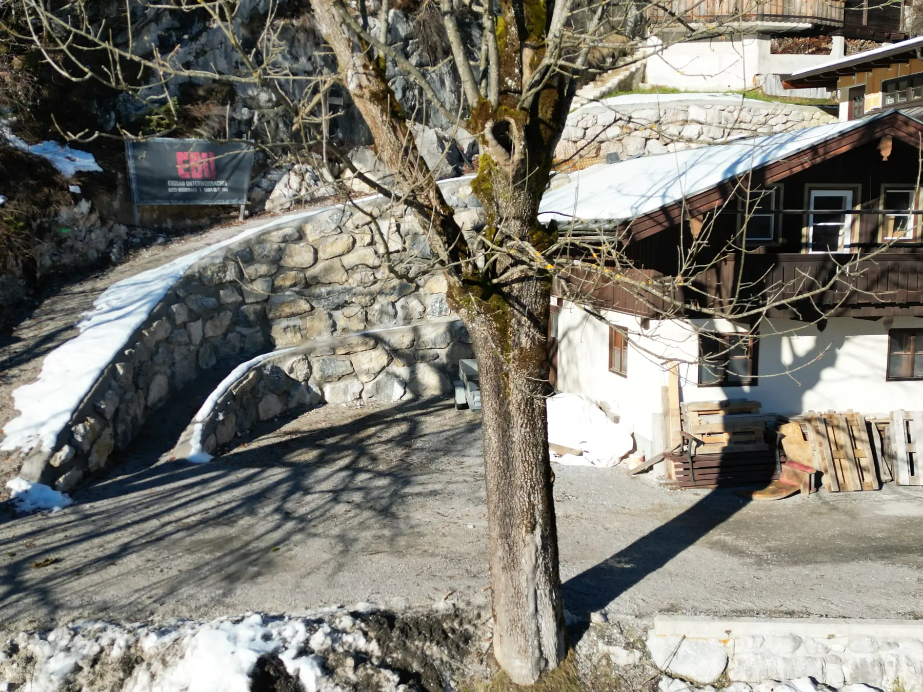 <div class="fw-semibold mb-1">Baustellenbilder 2023 - 2024</div>